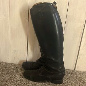 Woman’s Size 9.5 Ariat riding boots, bag and shapers.